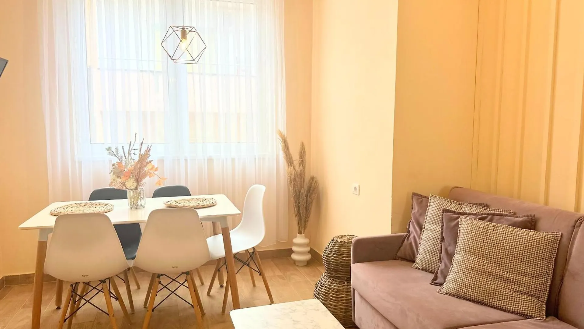 Elegant Apartments New - Colorful By The Sea Durrës