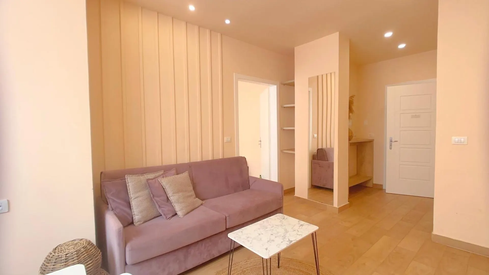 Elegant Apartments New - Colorful By The Sea Дуррес 0*,  Албания